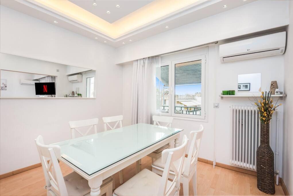 Modern Spacious Apt In Athene Buitenkant foto