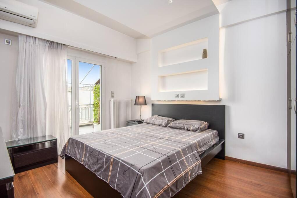 Modern Spacious Apt In Athene Buitenkant foto